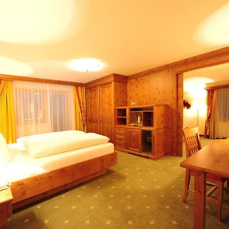Hotel Max Зерфаус Екстериор снимка