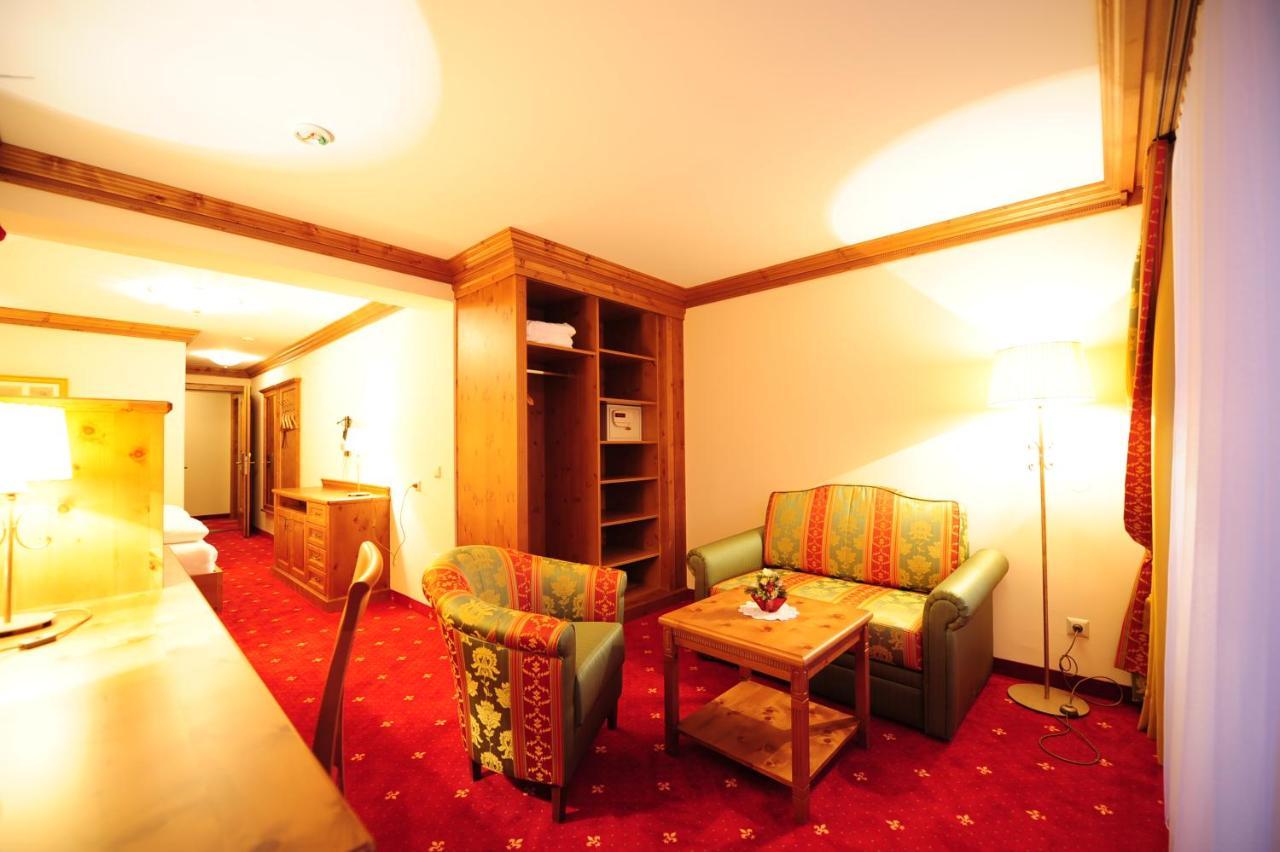Hotel Max Зерфаус Екстериор снимка