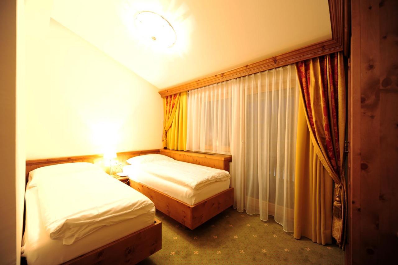 Hotel Max Зерфаус Екстериор снимка